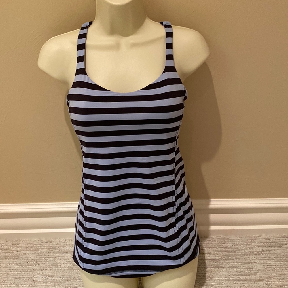 Lululemon striped tennis tennis tank top crisscross back size 6
